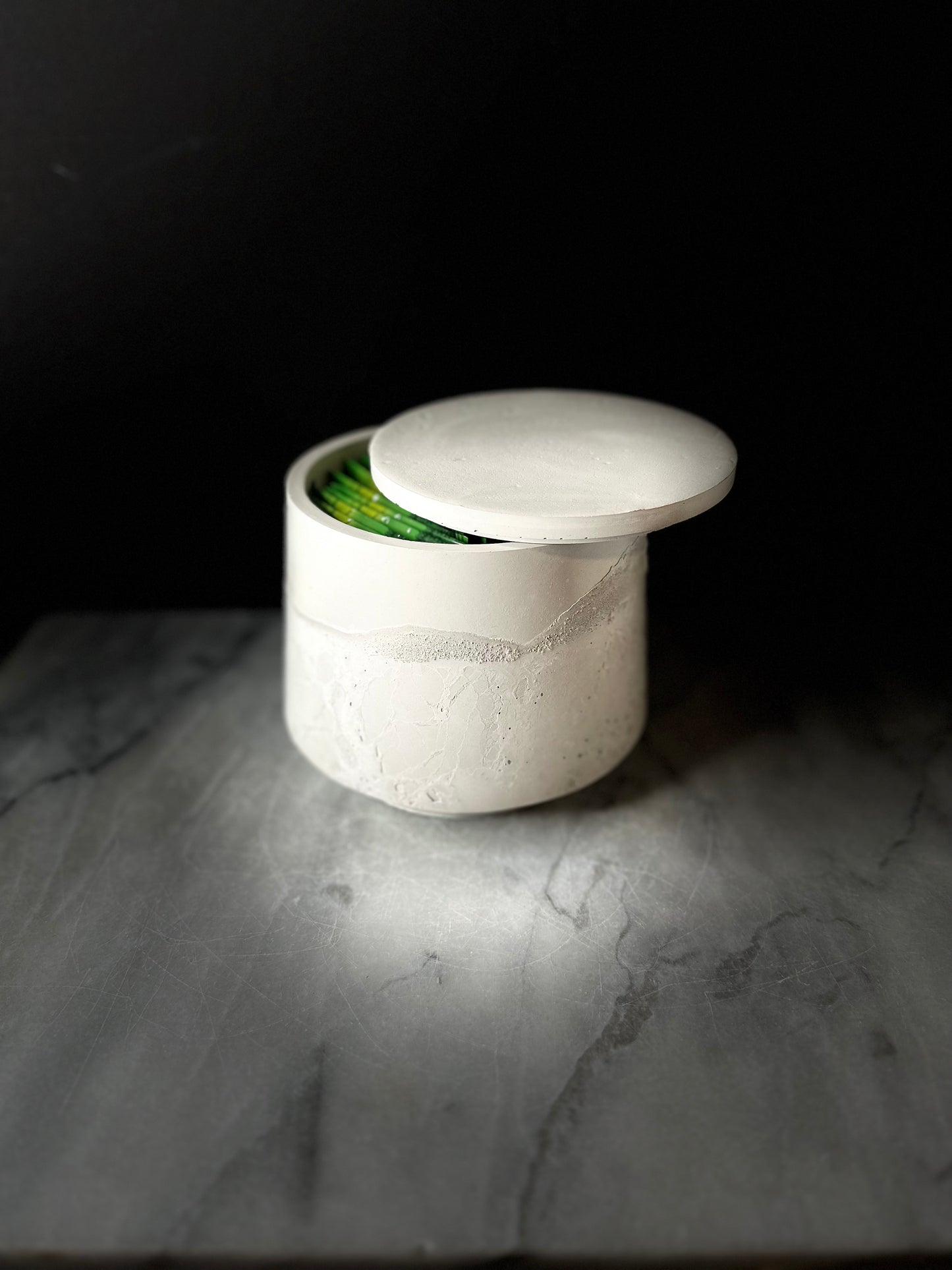 Concrete Storage - large UFO concrete storage with lid