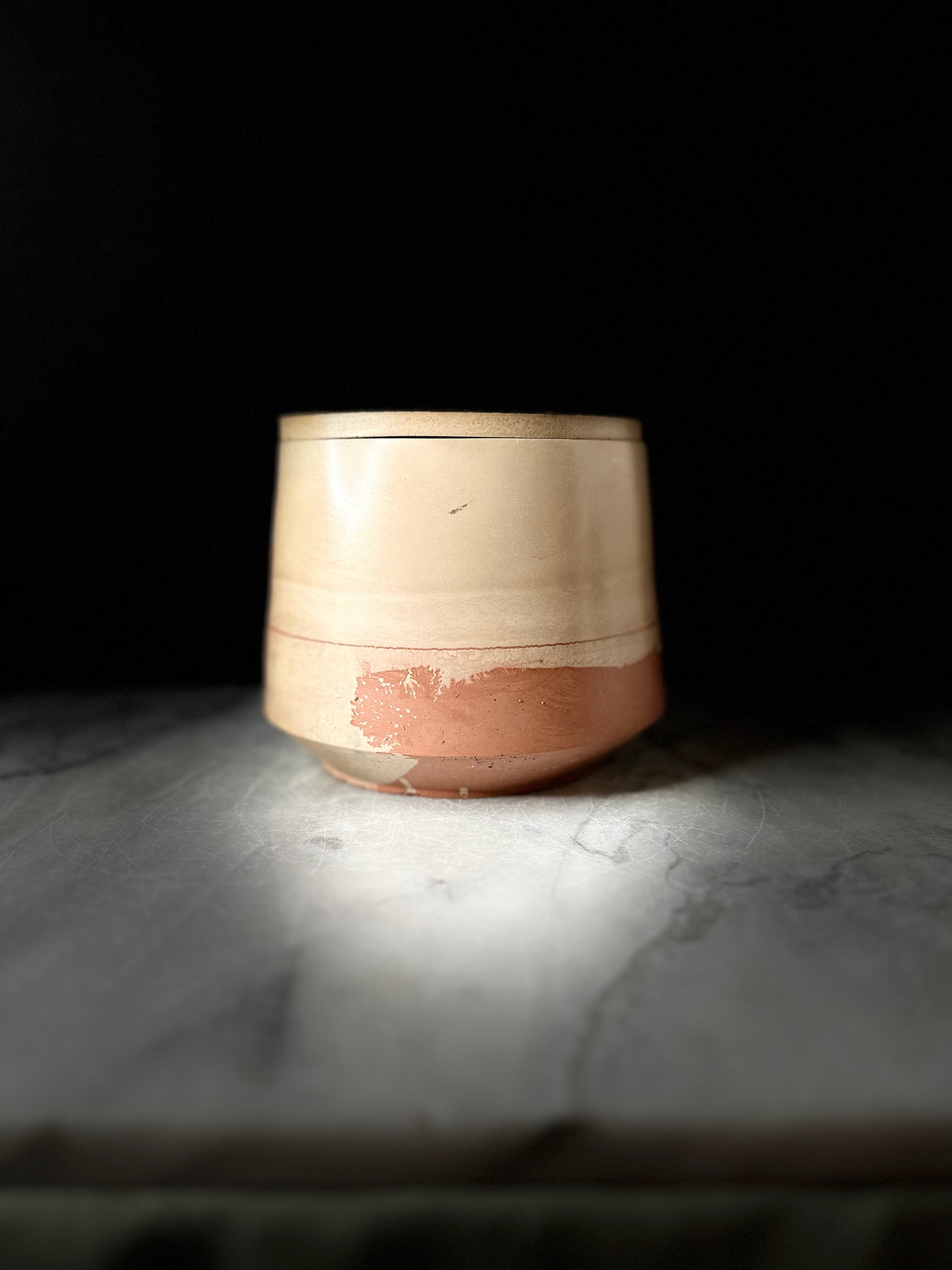 Concrete Storage - large UFO concrete storage with lid
